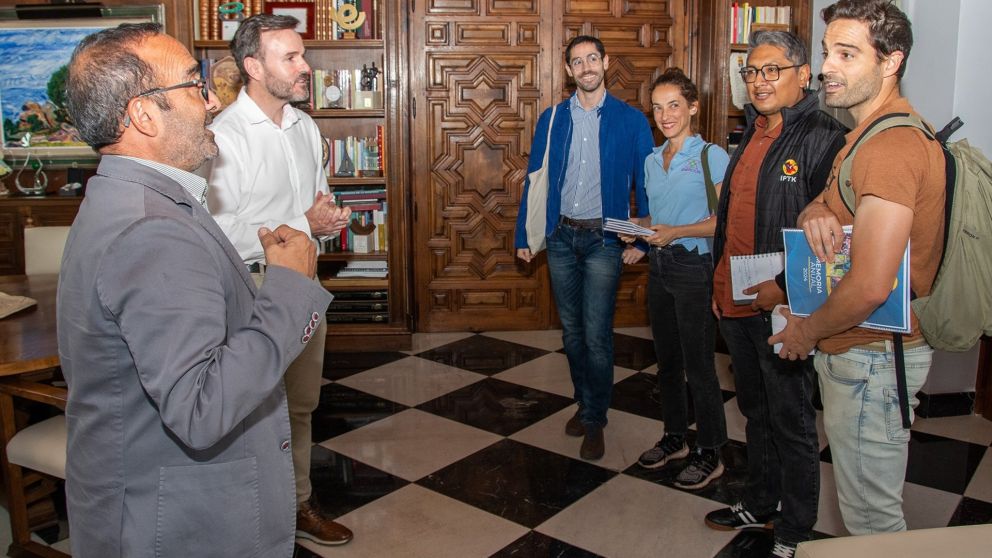 la diputación de cáceres impulsa un programa contra el machismo en adolescentes en bolivia