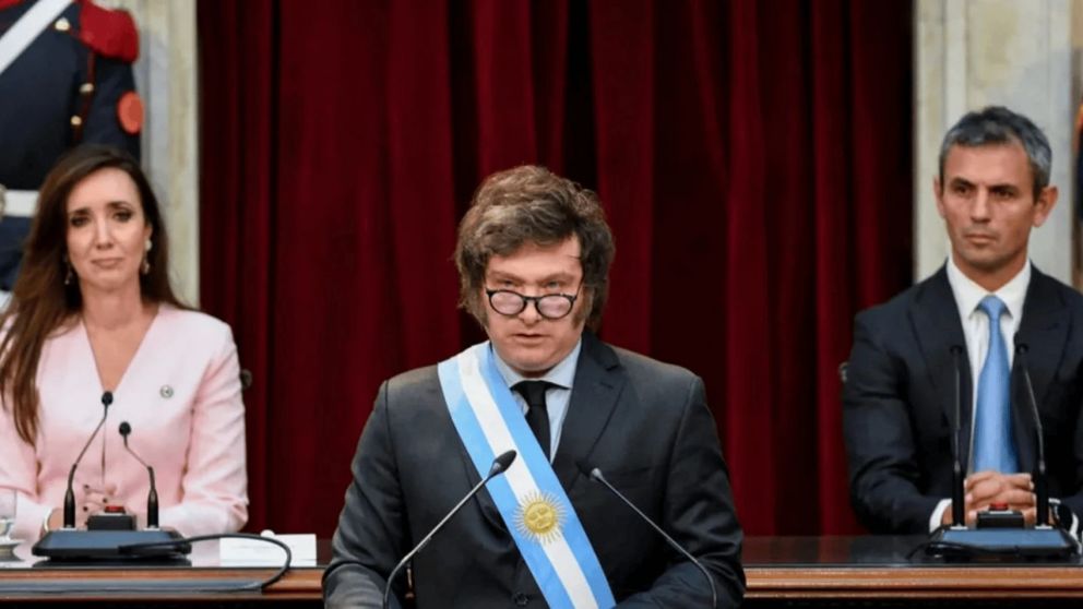 El Gobierno, con menor confianza
