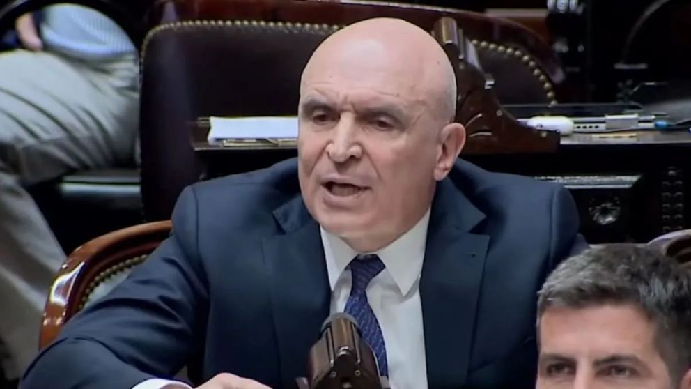 Tras denuncias que lo vinculan a empresario narco con pedido de extradicion, Espert quedó en la mira de Fuerza Patria