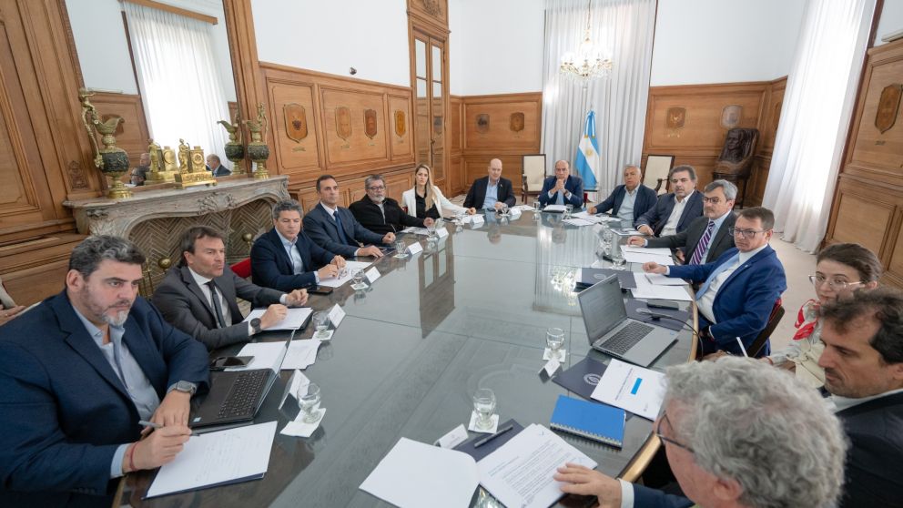 Reunión del Consejo de Mayo en la Casa Rosada.