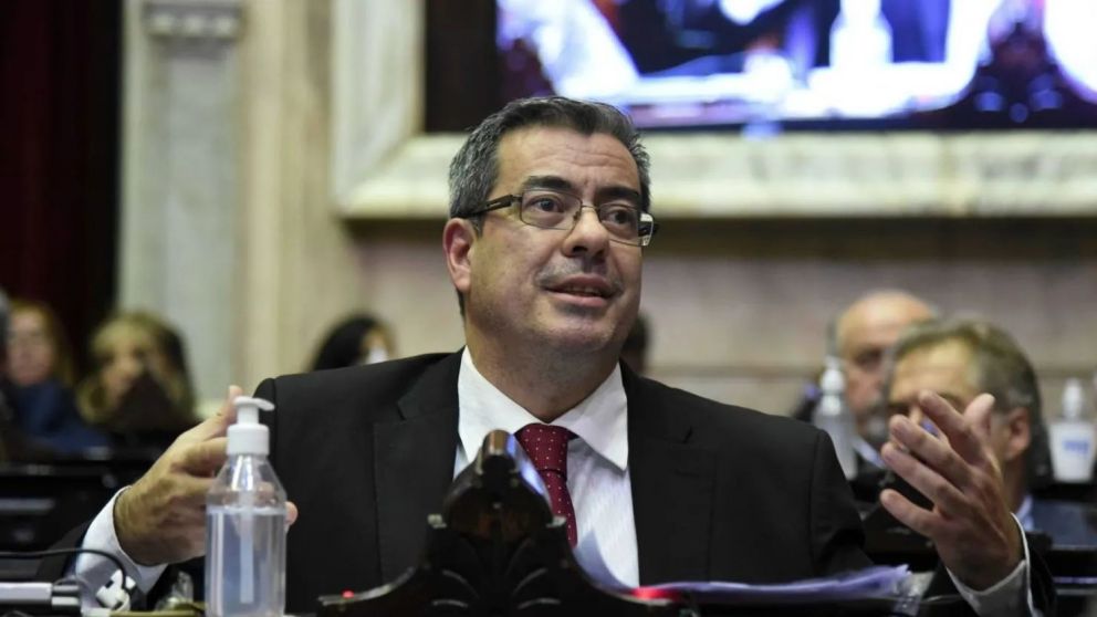 El diputado y jefe de la bancada de Germán Martínez