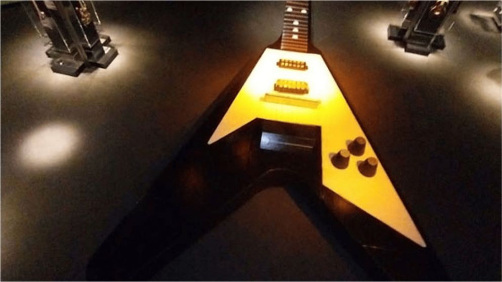 Gibson Flying V de 13 metros (Wikipedia)
