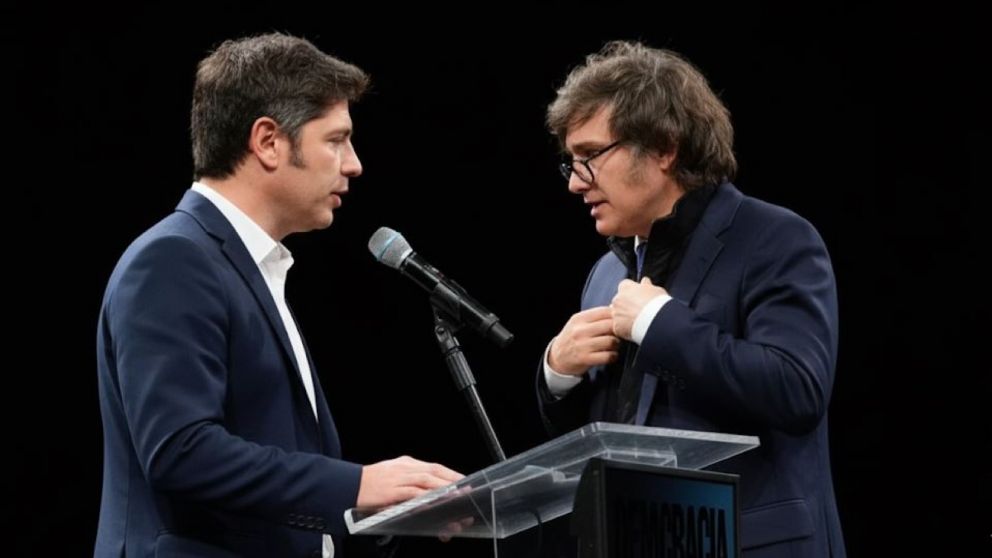 Javier Milei conserva 37% de imagen positiva, frente al 32% de Axel Kicillof, que se consolida como principal referente opositor