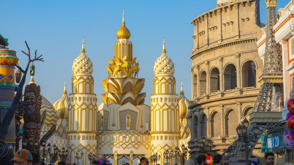 Global Village (Wikipedia)