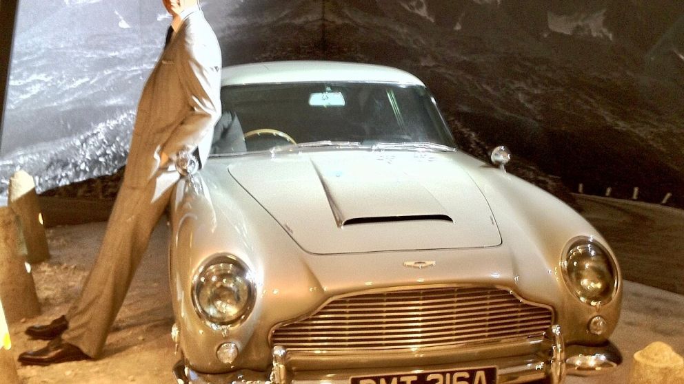 James Bond (Wikipedia)