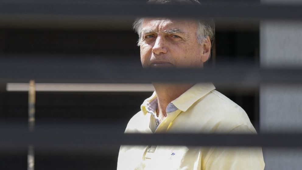 Bolsonaro podría esperar en libertad que confirmen su sentencia