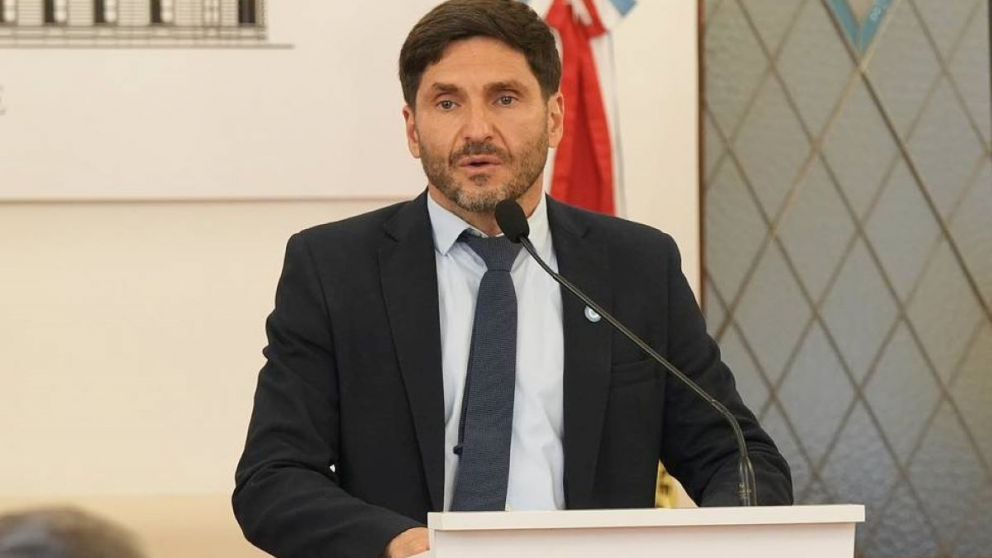 El gobernador de Santa Fe, Maximiliano Pullaro, celebró la medida.