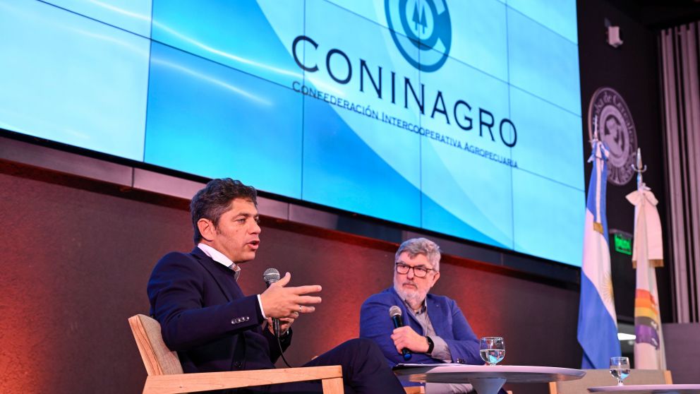 Tras participar este jueves en el encuentro de CONINAGRO, Kicillof se reunirá mañana con intendentes, candidatos a legisladores y dirigentes de todos los espacios de Fuerza Patria.