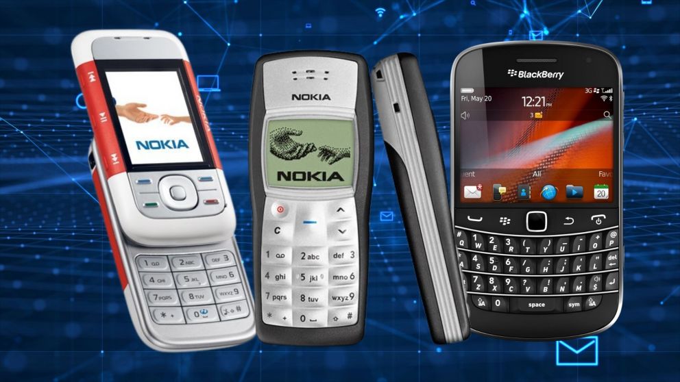 Los celulares vintage siguen en venta entre coleccionistas y nostálgicos.