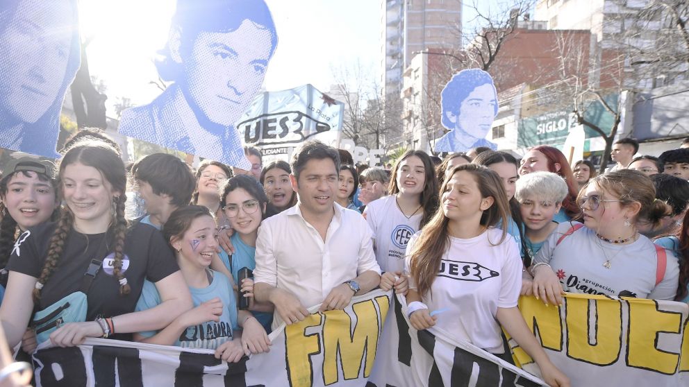 Kicillof particip� de la marcha por el aniversario de la Noche de los L�pices e