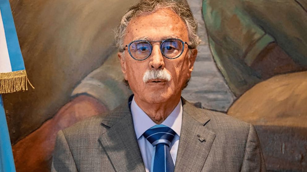 El ministro de Salud, Mario Lugones-