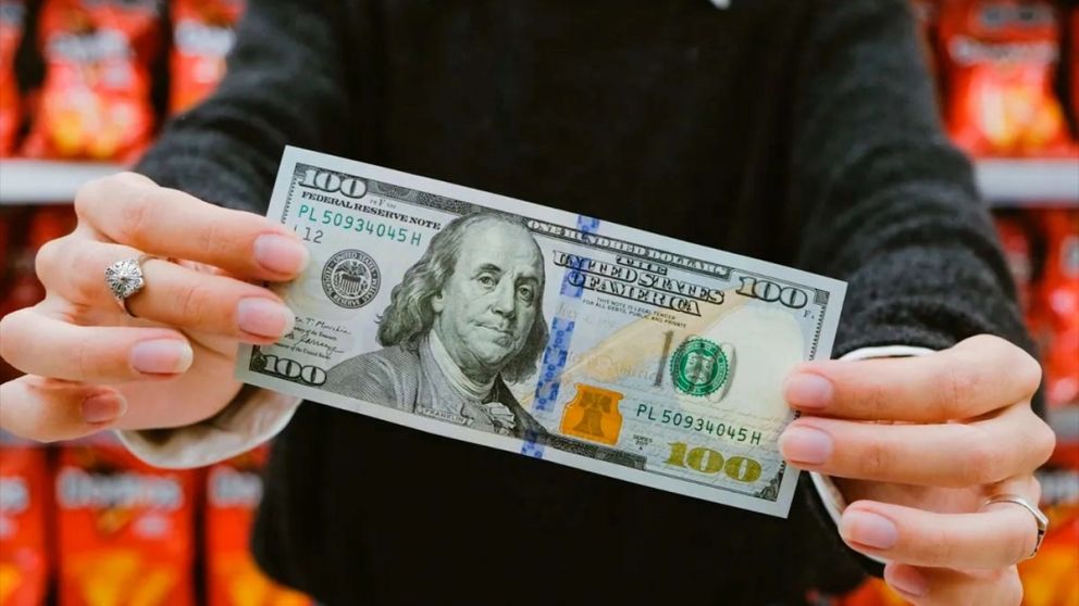 El dolar mayorista cerró en $1.467.