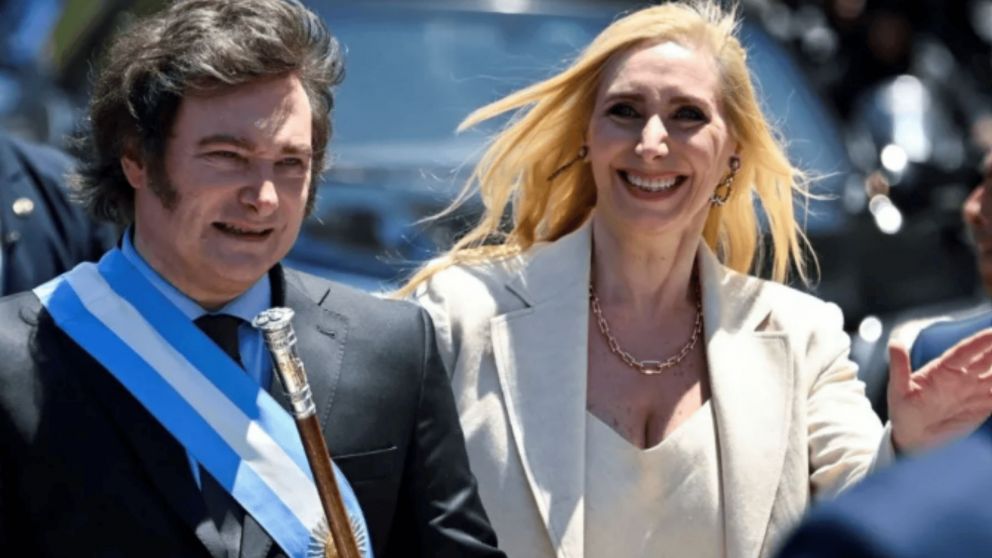 Javier Milei junto a su hermana Karina.