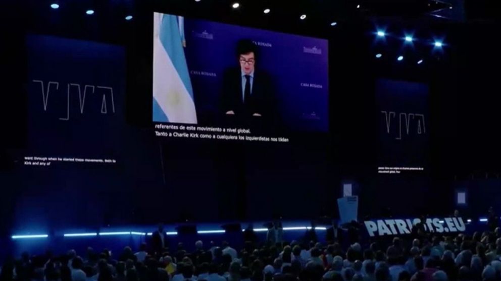 Javier Milei durante la cumbre de Viva Vox 25