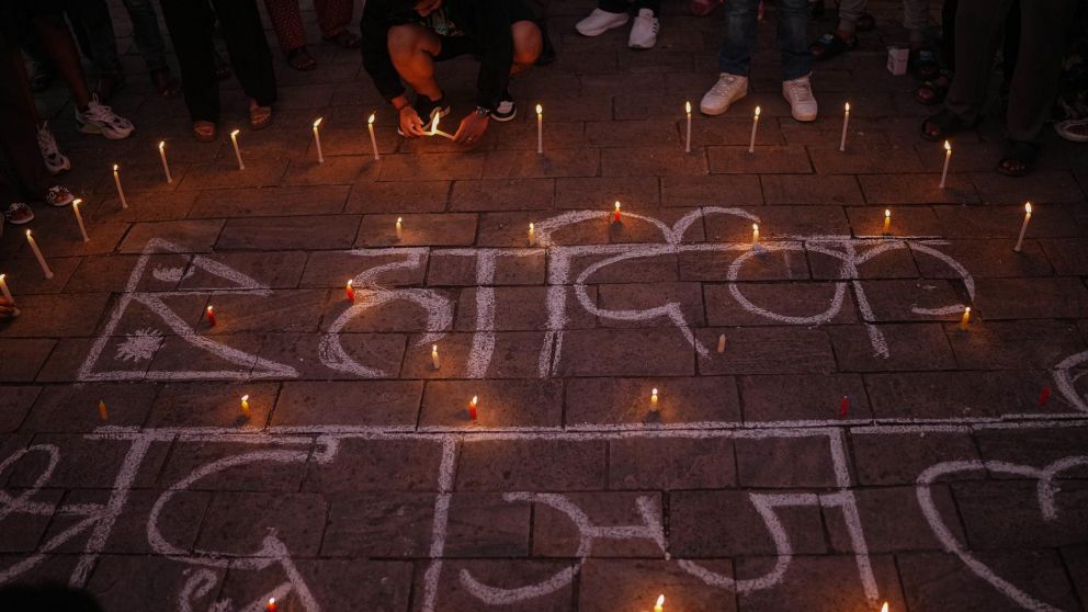 aumentan a más de 70 los muertos en protestas en nepal por corrupción y censura