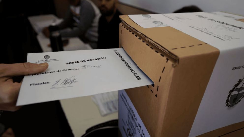 "Una elección no es solamente lo que sucede el día de los comicios sino que implica una ardua sucesión de actos concatenados que componen el ciclo electoral", sostuvo la Junta Electoral