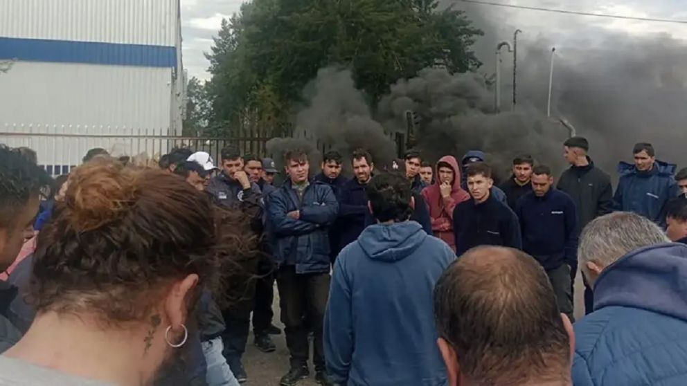 Trabajadores de la planta de Simpa reclaman por la reapertura de la planta de Campana