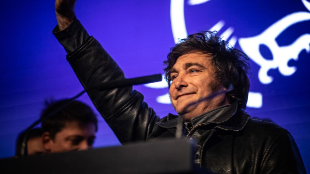 el gobierno de milei veta ley de reparto de aportes del tesoro a provincias