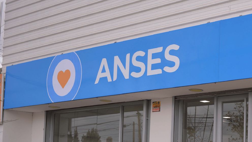 Atención AUH y jubilados de ANSES: hay grandes beneficios para ambos grupos