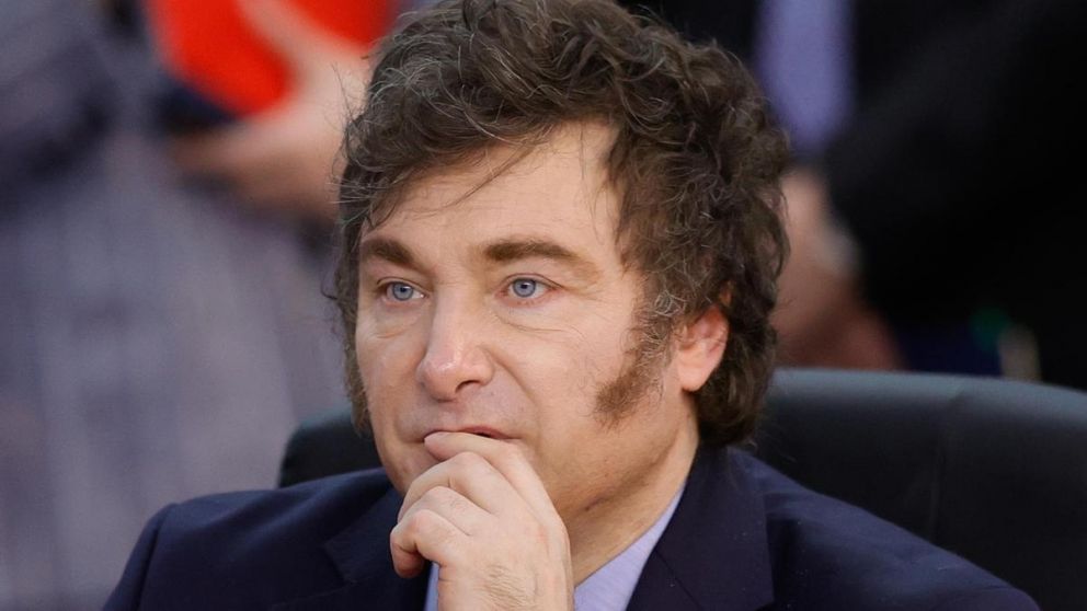 Javier Milei reune a su Gabinete tras la derrota electoral.