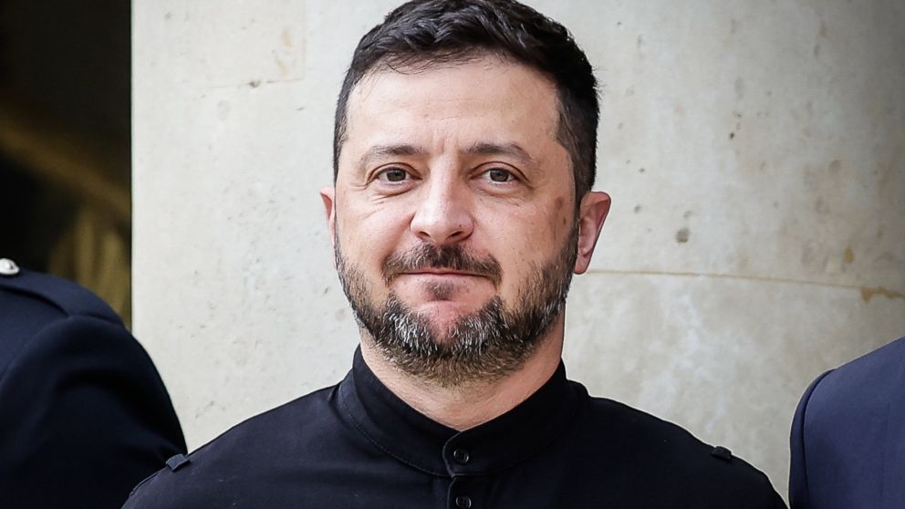 zelenski rechaza viajar a moscú y desafía a putin a ir a kiev