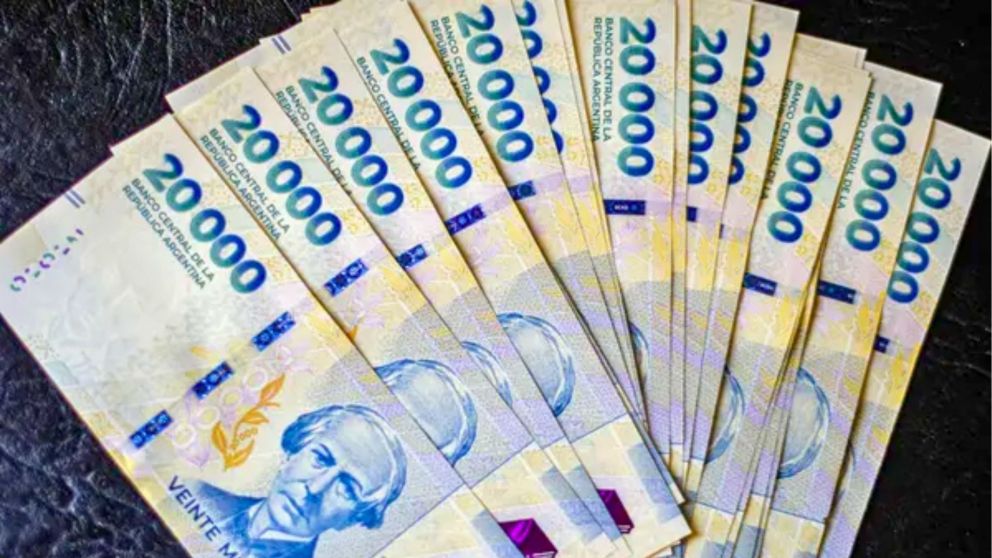 Con tasas altísimas, hay bancos que pagan casi un 50% anual