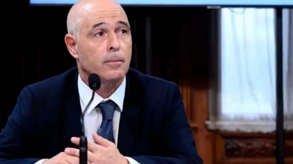 Bartolomé Abdala convocó la sesión como presidente provisional del Senado