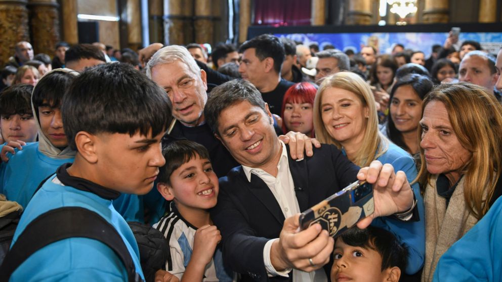 Kicillof realizó el cierre de campaña rumbo a las legislativas del domingo instando a