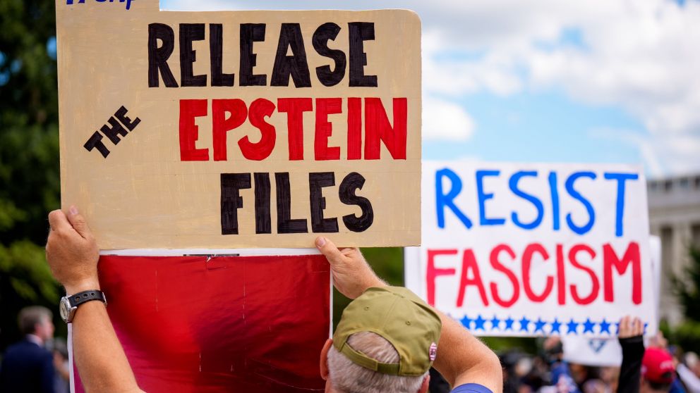 Manifestantes presionan a Trump para que libere todos los archivos del caso Epstein.