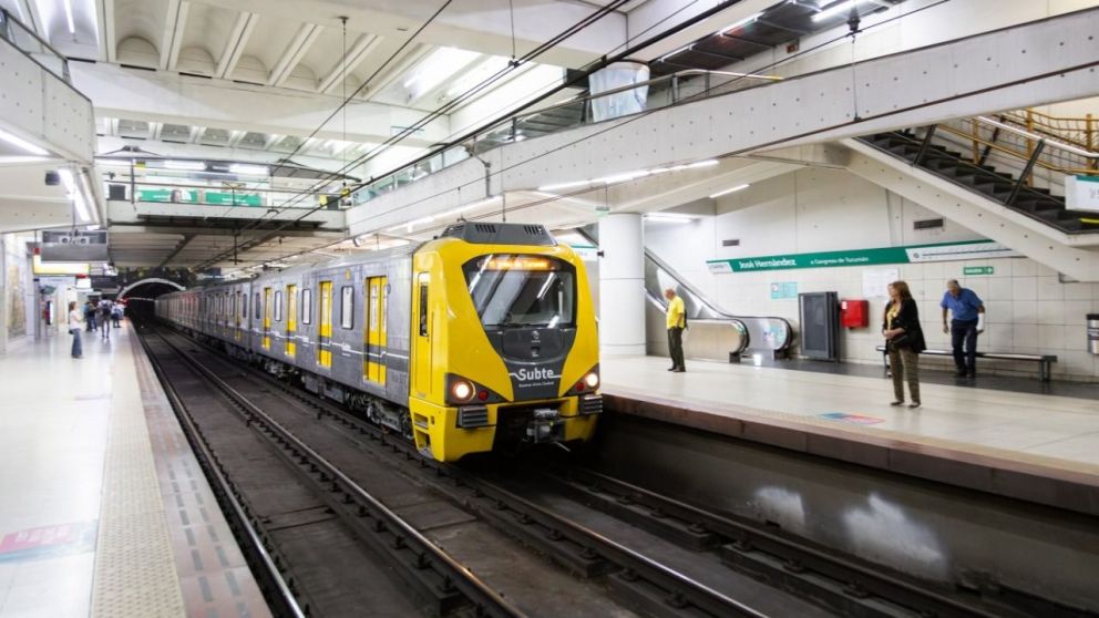 El subte volvió a funcionar con normalidad después de las 15