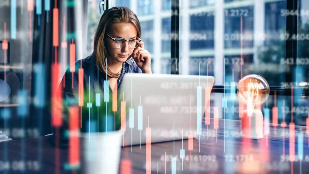 Mujeres y dinero: aprender sobre finanzas también es una revolución