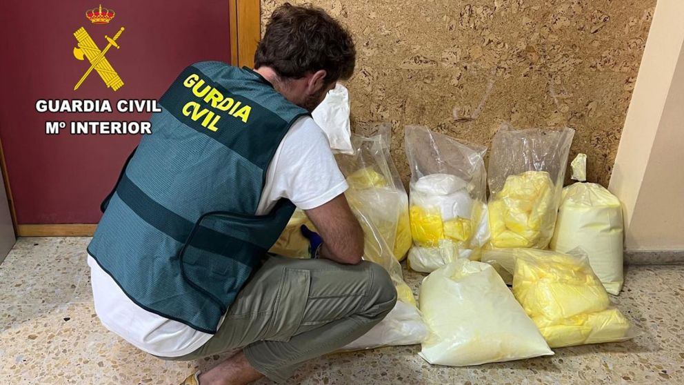 Llevaban 80 kilos de speed en una furgoneta y quedaron detenidos