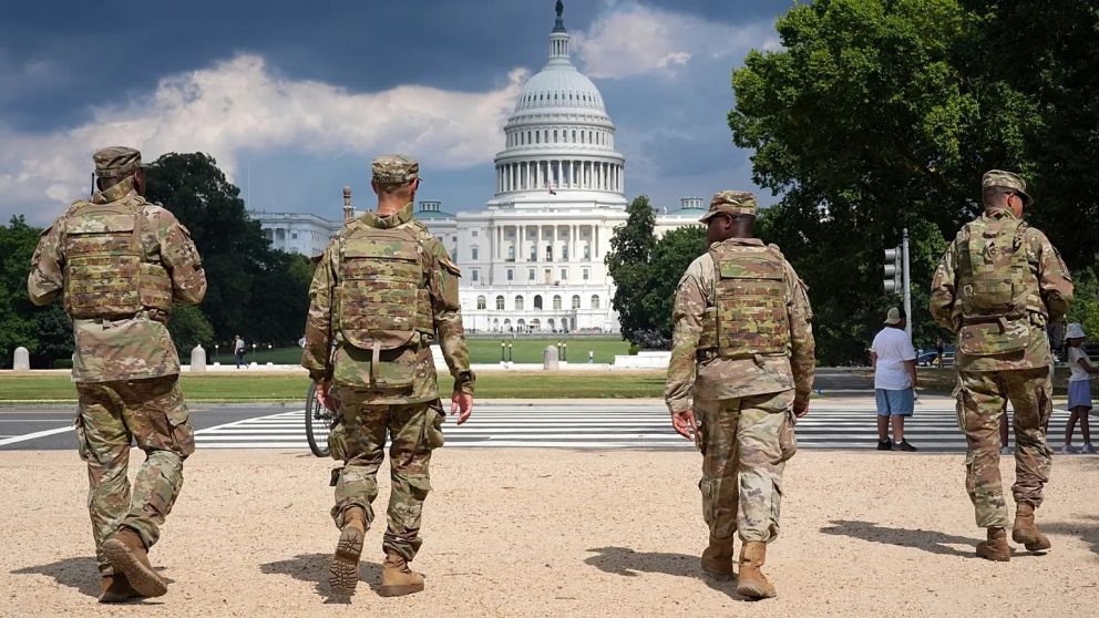 El punto de partida fue Washington D. C., donde Trump declaró una emergencia criminal