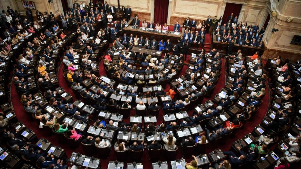 La cámara baja presiona al Gobierno