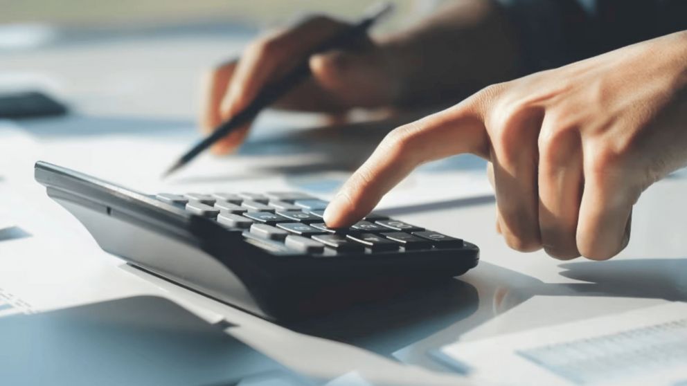 Impuesto a las Ganancias: quiénes pagarán en junio y cómo subirán los mínimos en julio