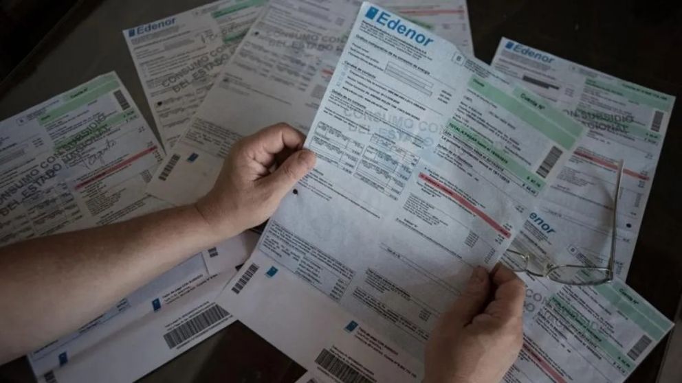 Los jubilados gastan el triple en luz en la era Milei