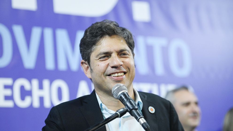 Kicillof encabez� un plenario del Movimiento Derecho al Futuro en el que advirti� que en las elecciones del 7 de septiembre "est�n en juego la Patria, la soberan�a y la democracia".