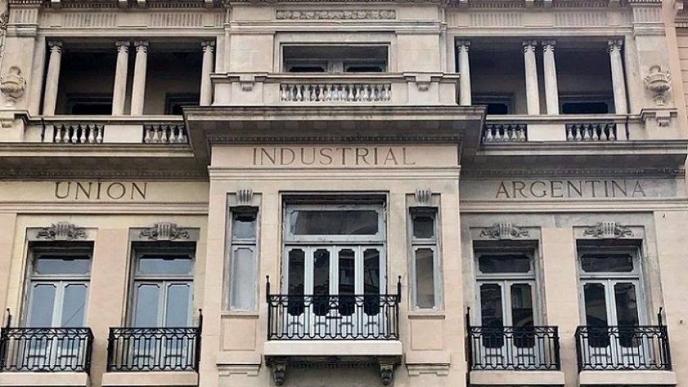 La UIA reclamó por los regímenes de recaudación de Ingresos Brutos