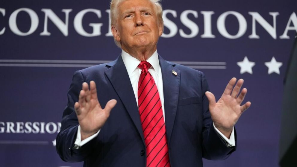 Trump sólo baja un cambio ante quienes lo enfrentan abiertamente