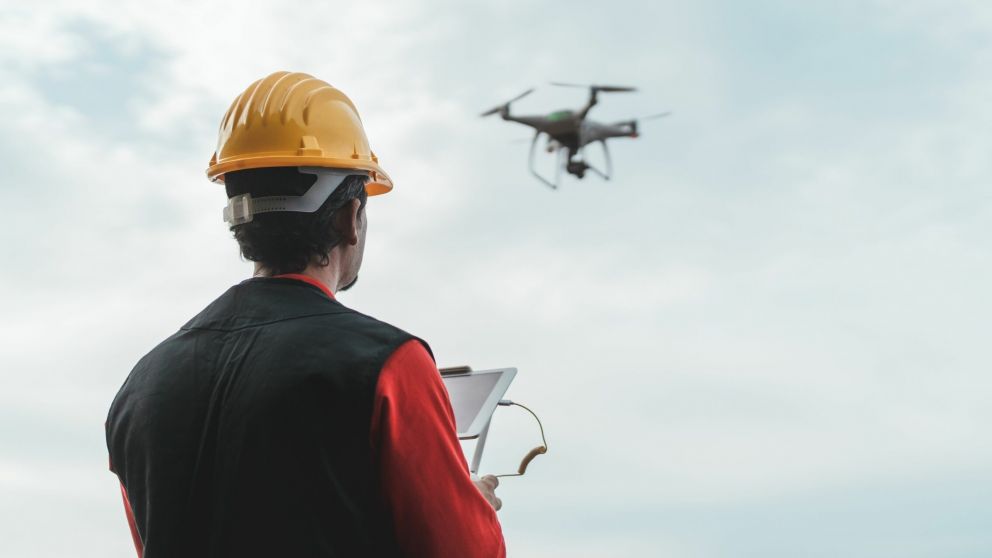 Desregulan la operatoria de drones para facilitar actividades de bajo riesgo