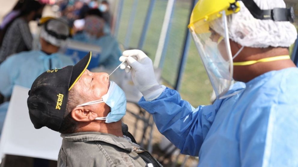 Nueva variante del COVID 19 genera preocupación mundial