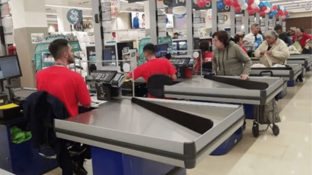 Cay� el empleo formal desde la asunci�n de Milei y la situaci�n del salario m�nimo no ayuda