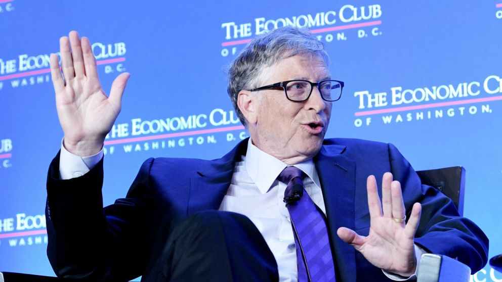 Salud de las mujeres en disputa: Gates invierte donde Trump quiso desfinanciar