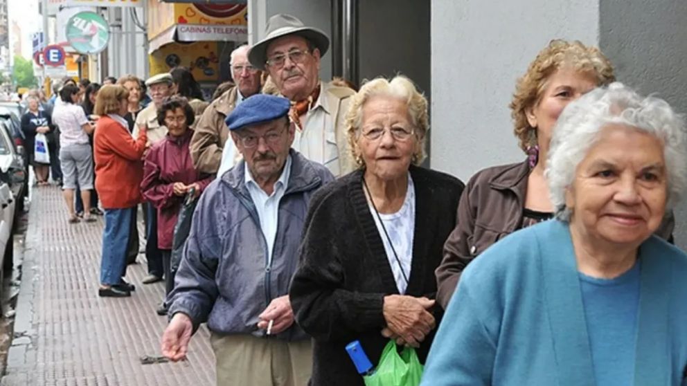 El proyecto que aumenta las jubilaciones podría ser vetada por el Gobierno.