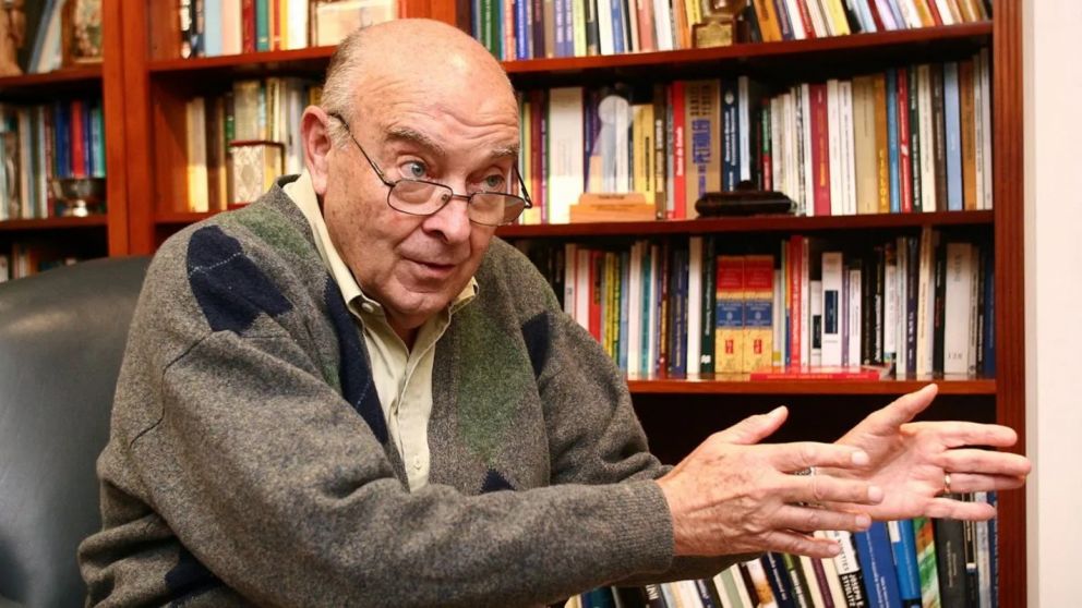 Domingo Cavallo pidió la liberación total del cepo cambiario