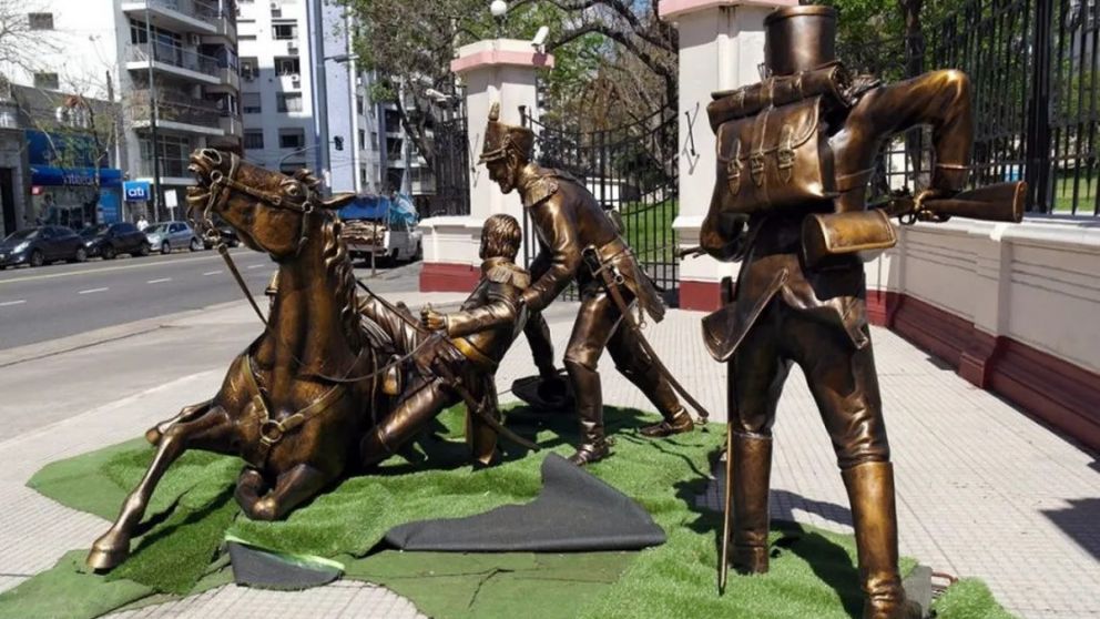 Monumento al Sargento Cabral en Palermo, Buenos Aires