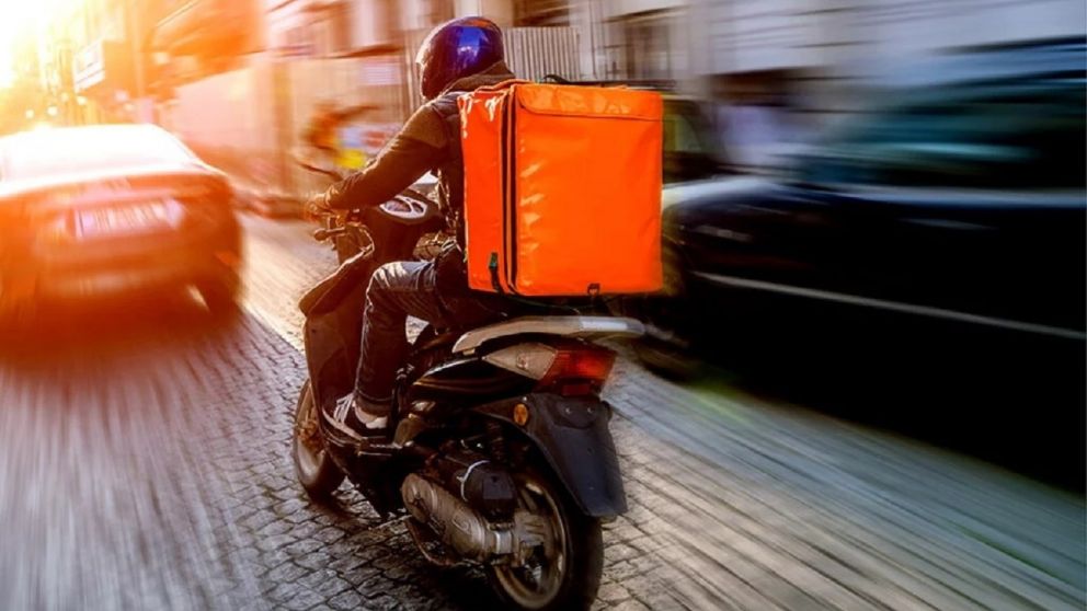 Delivery con actividad total o complementaria de trabajo, la era de las Apps