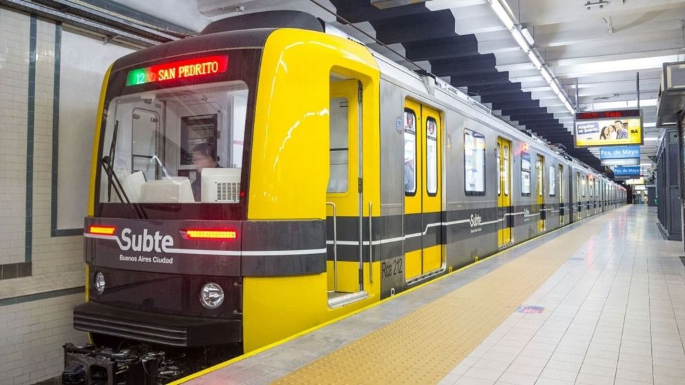 Jubilados y pensionados podrán viajar gratis en subte.