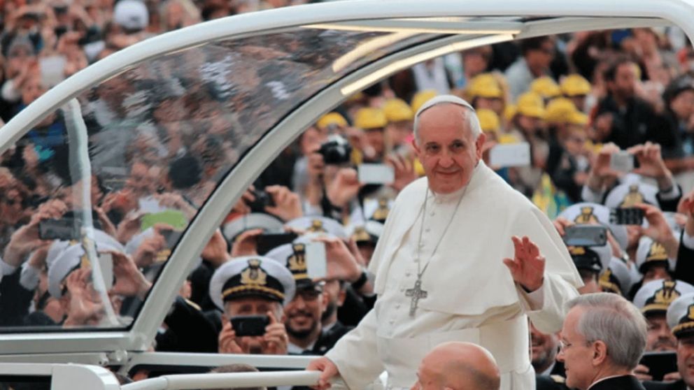 "El papa del pueblo". el memorial de Francisco ya está en marcha