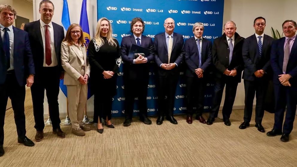 Los créditos están orientados a "mejorar el gasto público"
